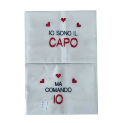 COPPIA FEDERE CUSCINO COTONE RICAMATA IO SONO IL CAPO PEZZOLI